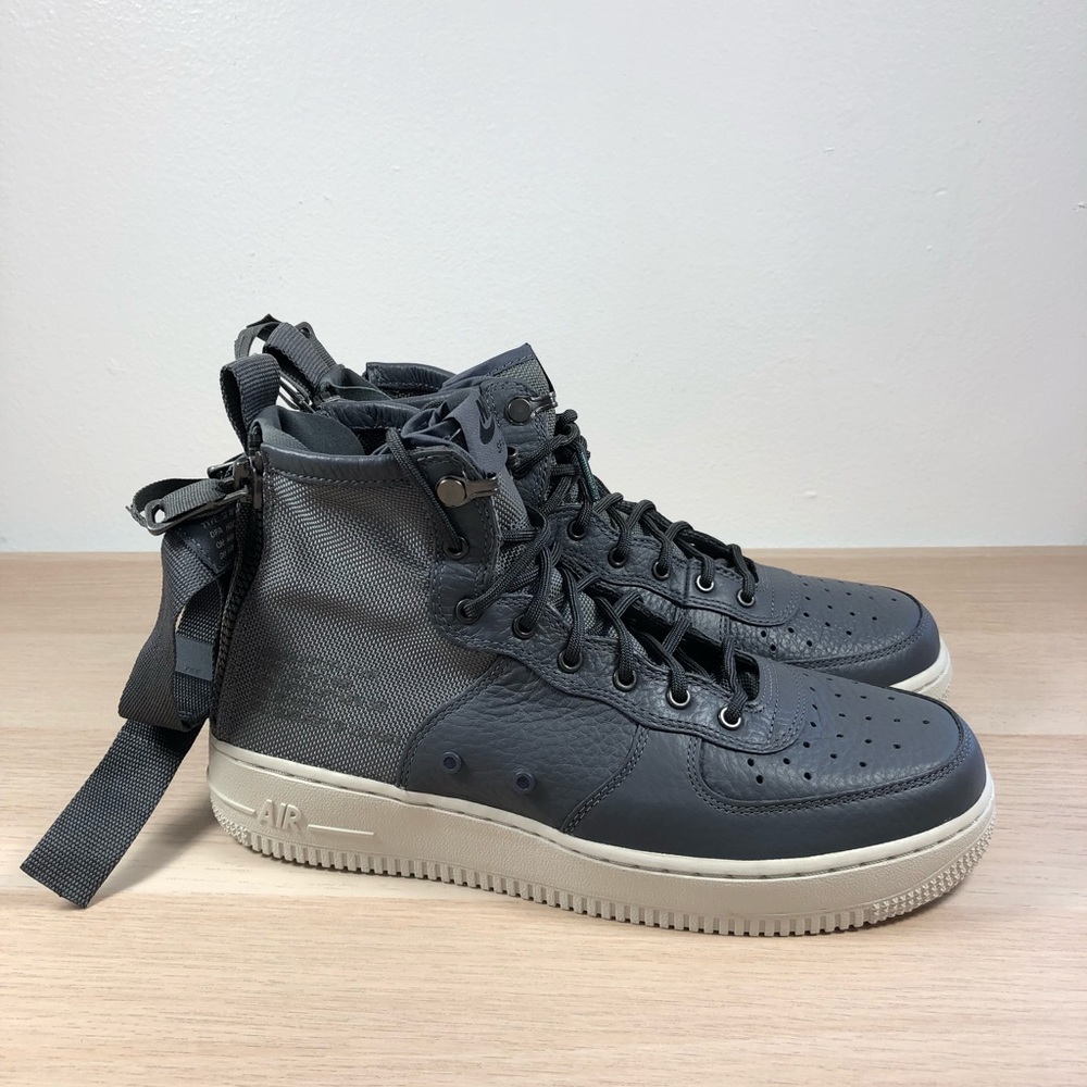Nike SF Air Force 1 Mid